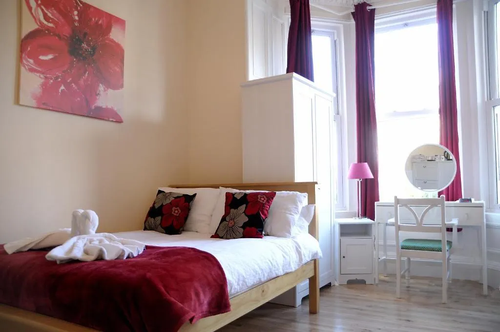 Balmore Guest House Edinburgh