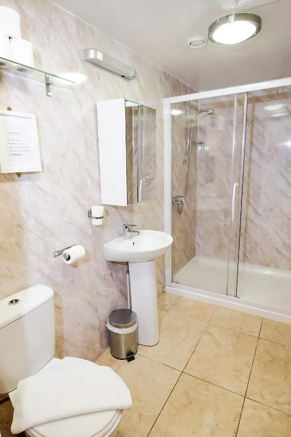 Balmore Guest House Edinburgh